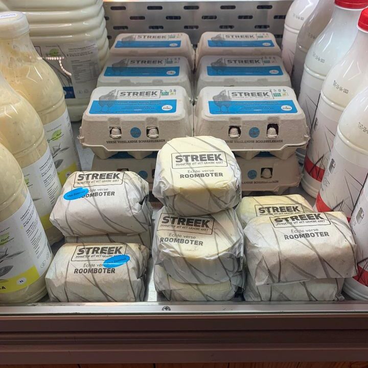 Loeiverse zuivel van lokale boeren, geleverd door STREEK !