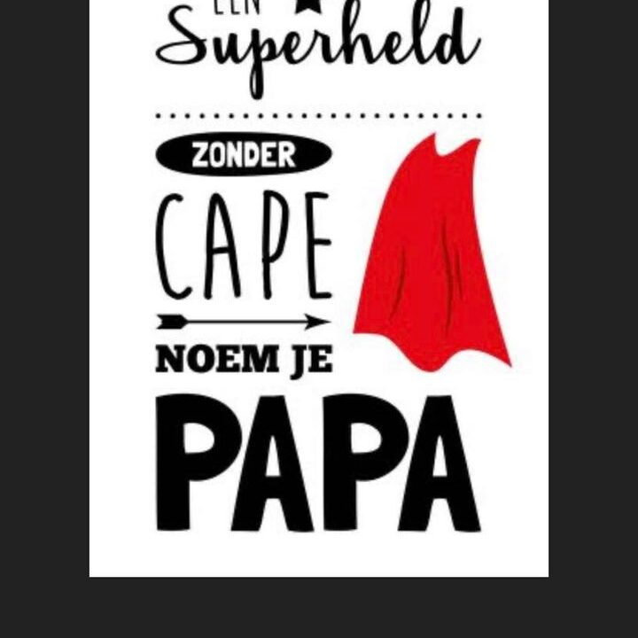 Dankbaar voor alle mooie en lieve reacties op onze ‘Deel & Win’ - actie voor Vaderdag.Na veel wikken en wegen hebben we een winnaar gekozen.Mevrouw Kimberley van der Meer mag een mooi én lekker cadeau pakket ophalen in de winkel 🤩!!! Van harte gefeliciteerd!!!Uiteraard zijn er voor alle papa’s en opa’s heerlijke en originele pakketten te verkrijgen.Graag tot ziens bij De Landkruidenier