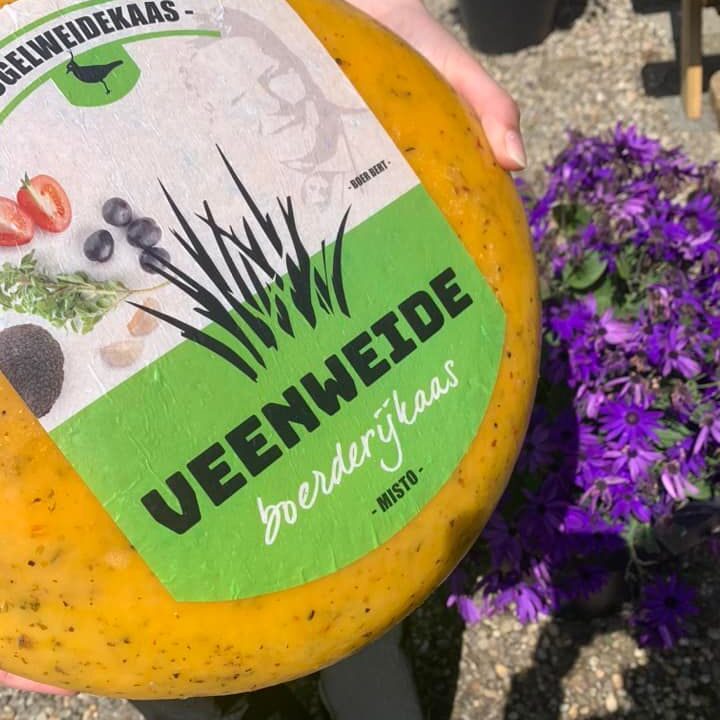 Summer Time Break ☀️☀️☀️!!!Zaterdag 15 juli is de laatste verkoopdag in de winkel, voordat wij de winkel 3 weken sluiten ivm onze vakantie.Wilt u toch kunnen genieten van uw favoriete stuk kaas 🧀 , wij sealen het voor u in met extra kaaspapier erbij.