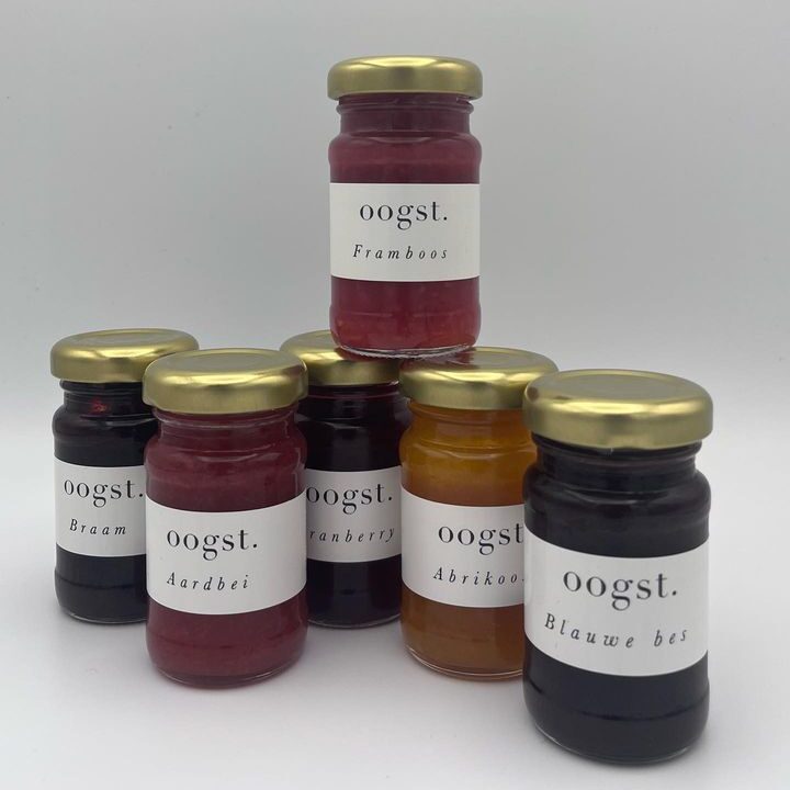 Echt té leuk en super makkelijk om alle smaken van deze heerlijke jam’s te proeven!Staat ook heel mooi kleurrijk in je cadeau pakket 📦.Fijn om te krijgen en leuk om te geven…. Maar vooral heel lekker 😋!Verkrijgbaar bij de Landkruidenier.